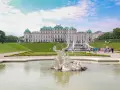 Barockschloss Belvedere mit Wasserspielen und Skulpturen. Ein Muss, was man in Wien gesehen haben muss, um die Pracht der Stadt zu erleben.